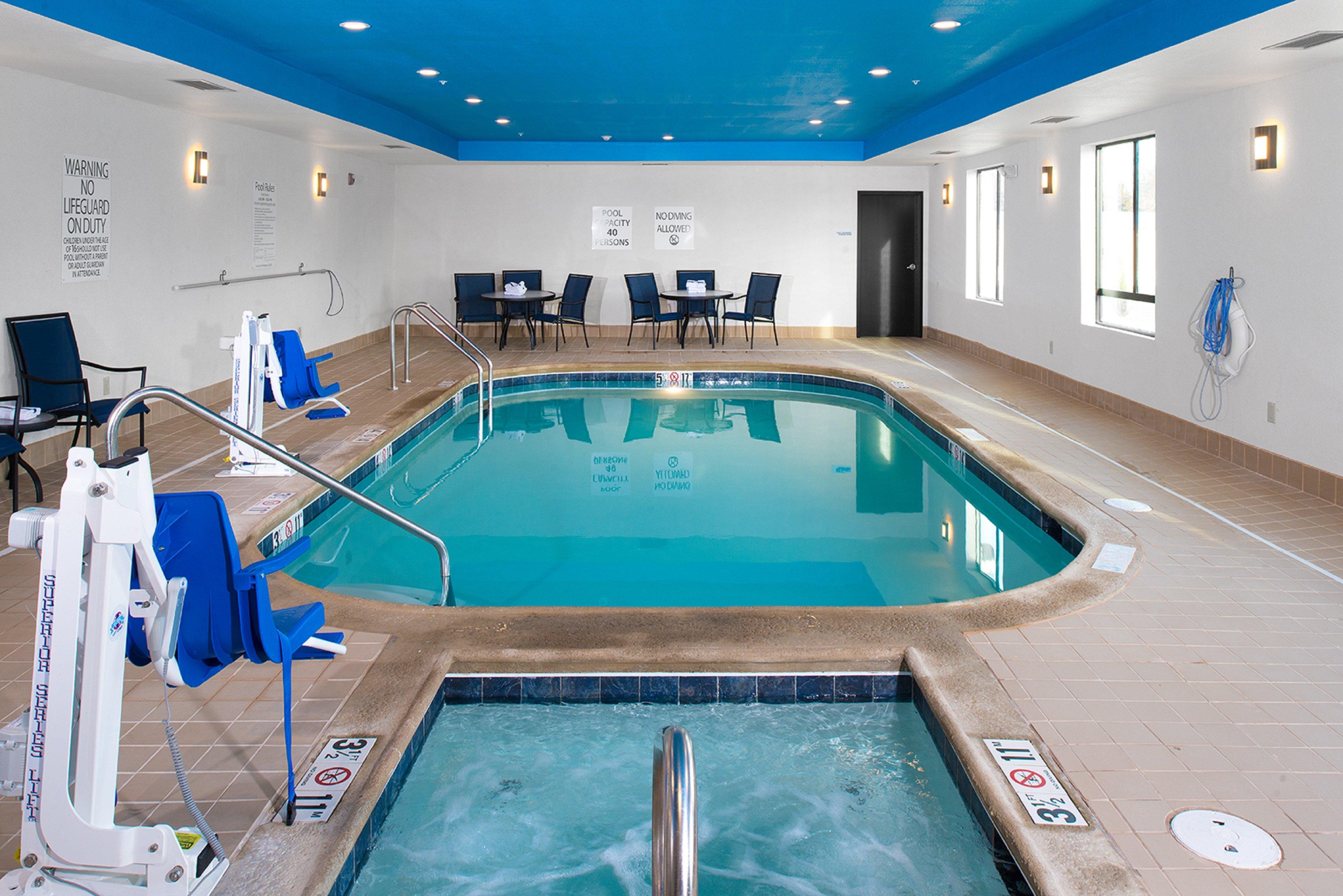 האטצ'יסון Holiday Inn Express Hutchison By Ihg מראה חיצוני תמונה