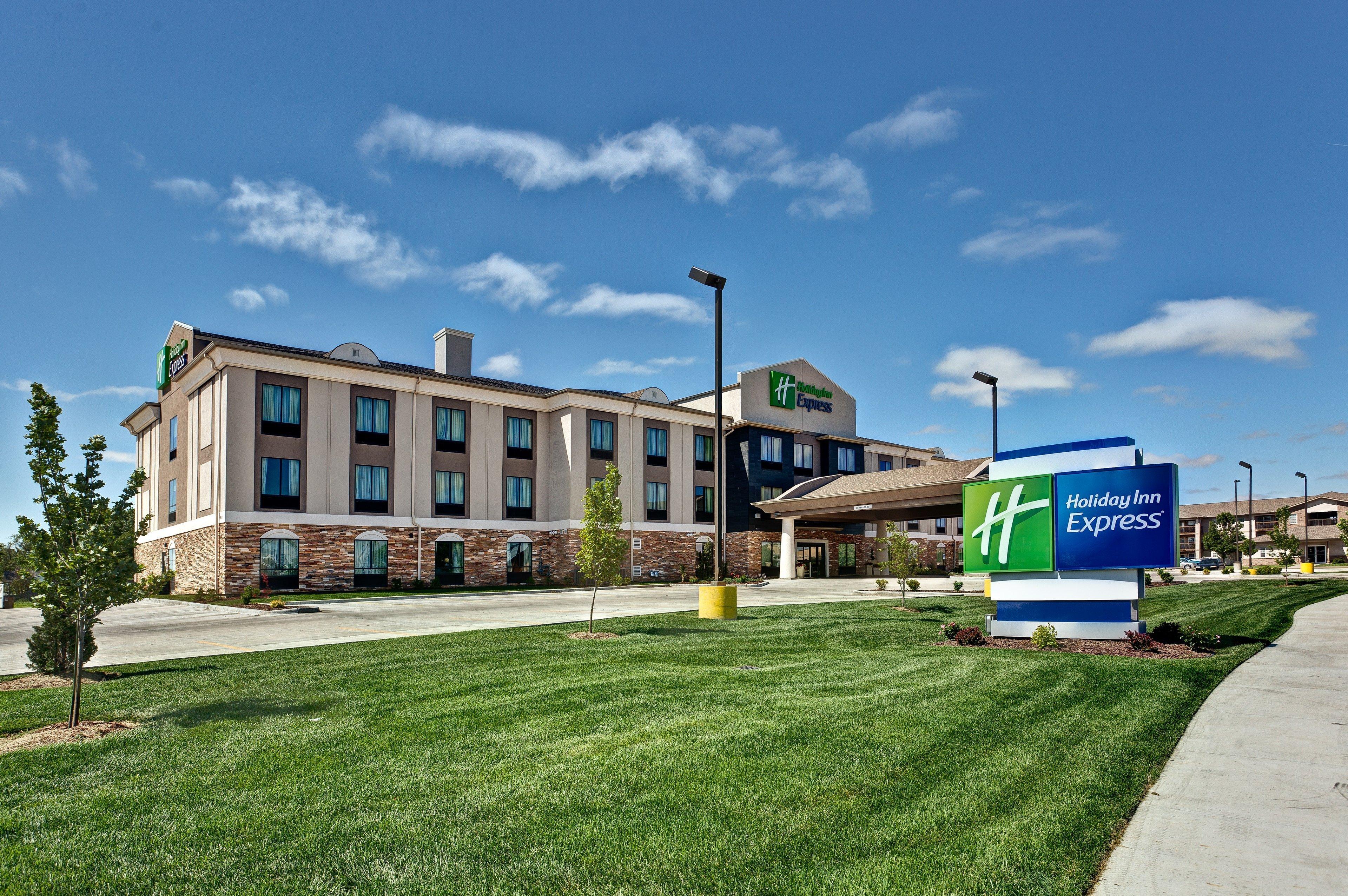 האטצ'יסון Holiday Inn Express Hutchison By Ihg מראה חיצוני תמונה